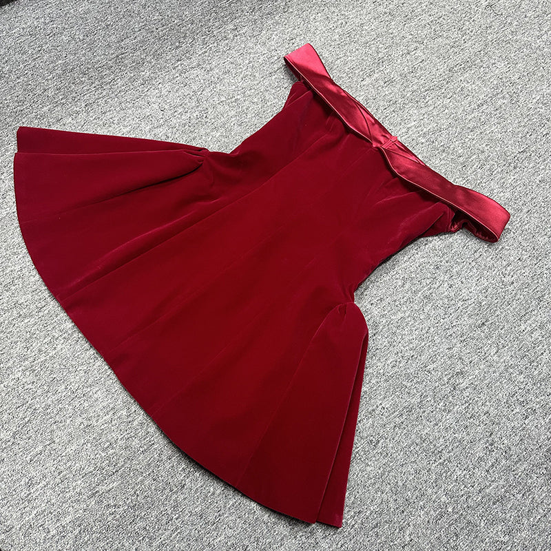Modest A line Off The Shoulder Red Short Formal Homecoming Dress Short 20th Birthday Outfits Graduation Dress Cocktail Dresses DH2483