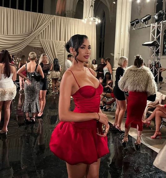 Pretty Ball Gown Spaghetti Straps Satin Red Formal Homecoming Dresses 21st Birthday Outfits Graduation Dress Short Mini Hoco Dresses DH2497