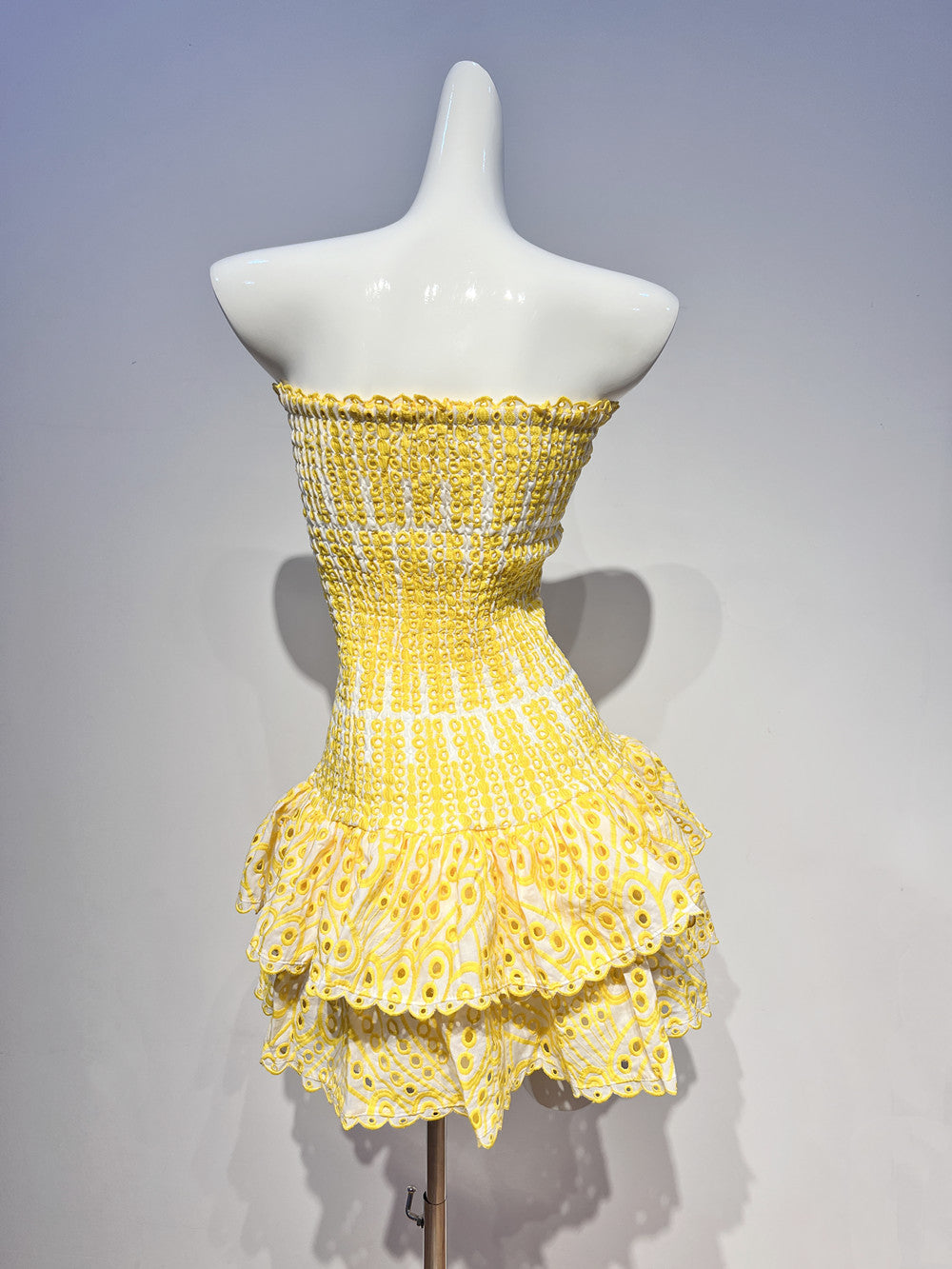 Modest Sheath Strapless Tight Yellow Lace Formal Homecoming Dresses 18th Birthday Outfits Graduation Dress Short Mini Hoco Dresses DH2523