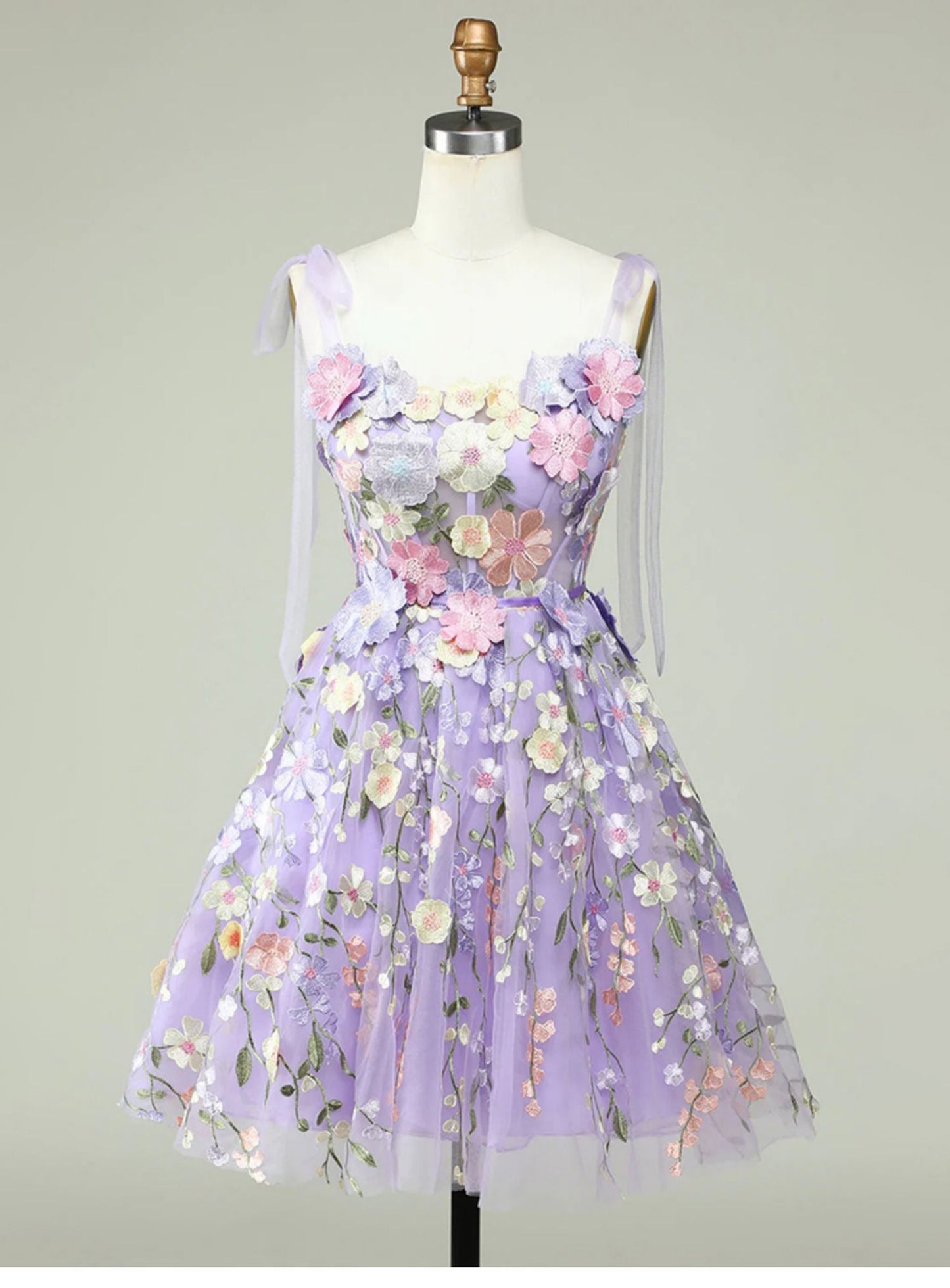 Cute A Line Spaghetti Straps Lilac Tulle Lace Formal Homecoming Dresses 18th Birthday Outfits Graduation Dress Short Mini Hoco Dresses DH2538