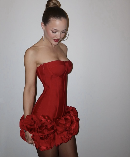 Cute Sheath Strapless Red Satin Formal Homecoming Dresses 18th Birthday Outfits Graduation Dress Short Mini Hoco Dresses DH2542
