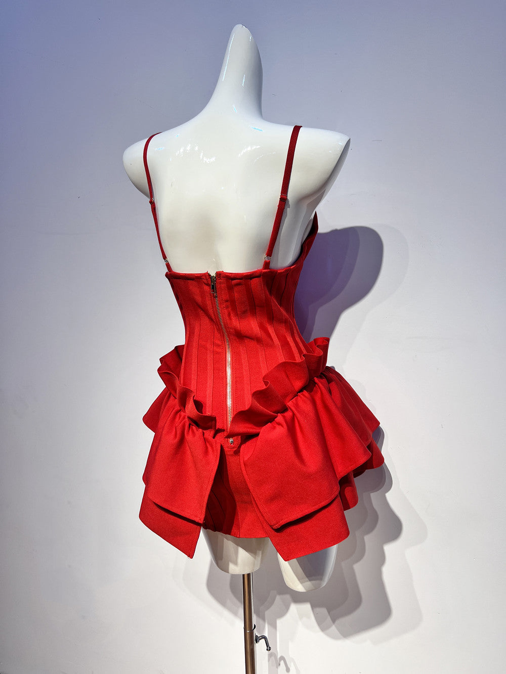 Cute A Line Spaghetti Straps Red Satin Formal Homecoming Dresses 16th Birthday Outfits Graduation Dress Short Mini Hoco Dresses DH2548