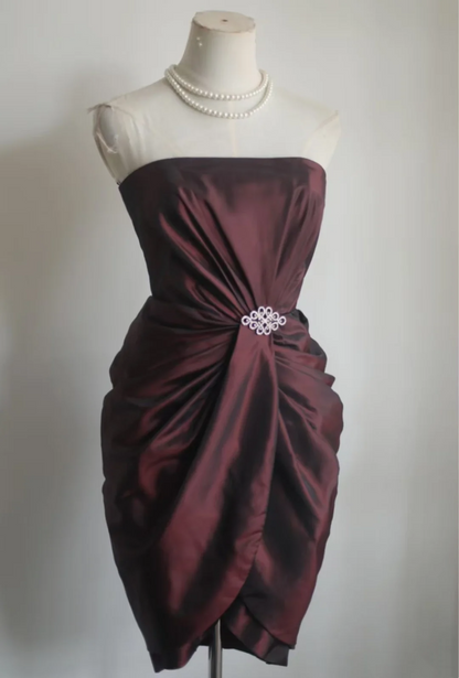 Vintage A line Strapless Burgundy Taffeta Formal Homecoming Dresses 18th Birthday Outfits Graduation Dress Short Mini Hoco Dresses DH2556