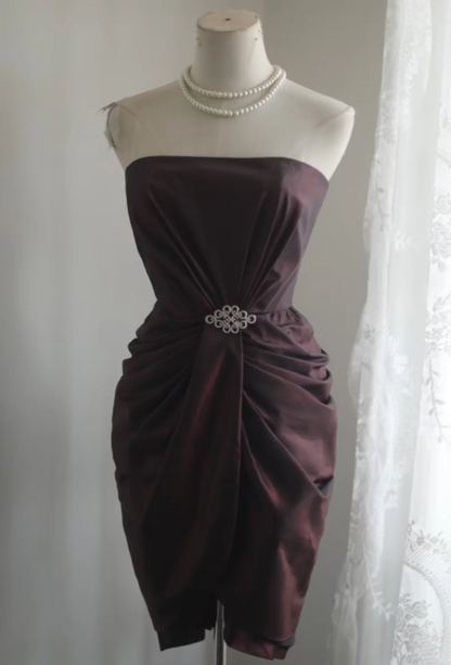 Vintage A line Strapless Burgundy Taffeta Formal Homecoming Dresses 18th Birthday Outfits Graduation Dress Short Mini Hoco Dresses DH2556
