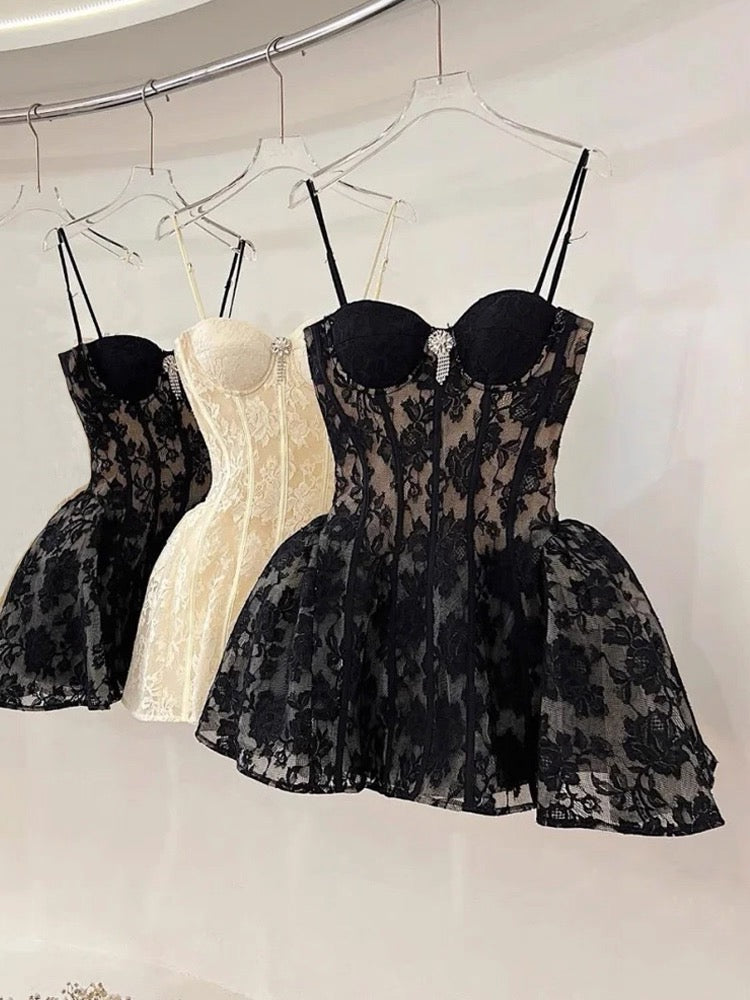 Cute Ball Gown Spaghetti Straps Black Lace Short Formal 8th Grade Homecoming Dresses Middle School Cocktail Dress Hoco Outfits DH2626