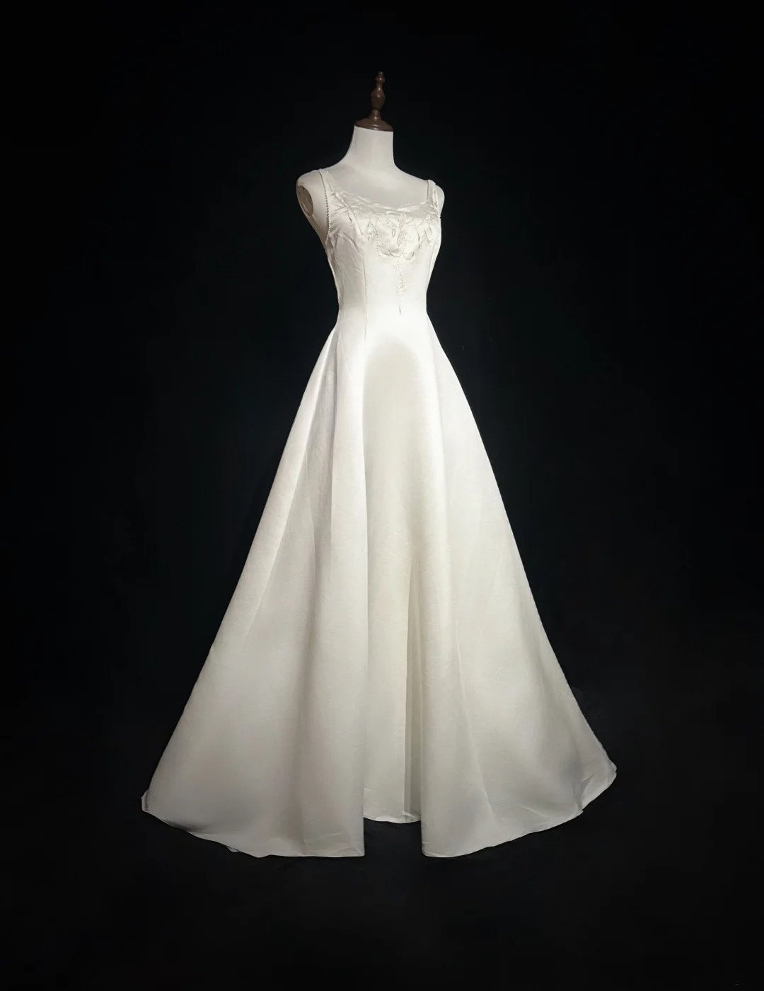 Vintage Bridal Dress Ball Gown Square Ivory Satin Long Wedding Dress Retro Wedding Dresses Modest Wedding Gowns DH2651
