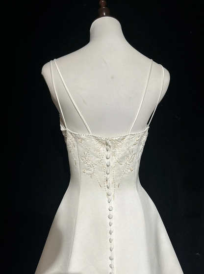 Vintage Bridal Dress Ball Gown Square Ivory Satin Long Wedding Dress Retro Wedding Dresses Modest Wedding Gowns DH2651