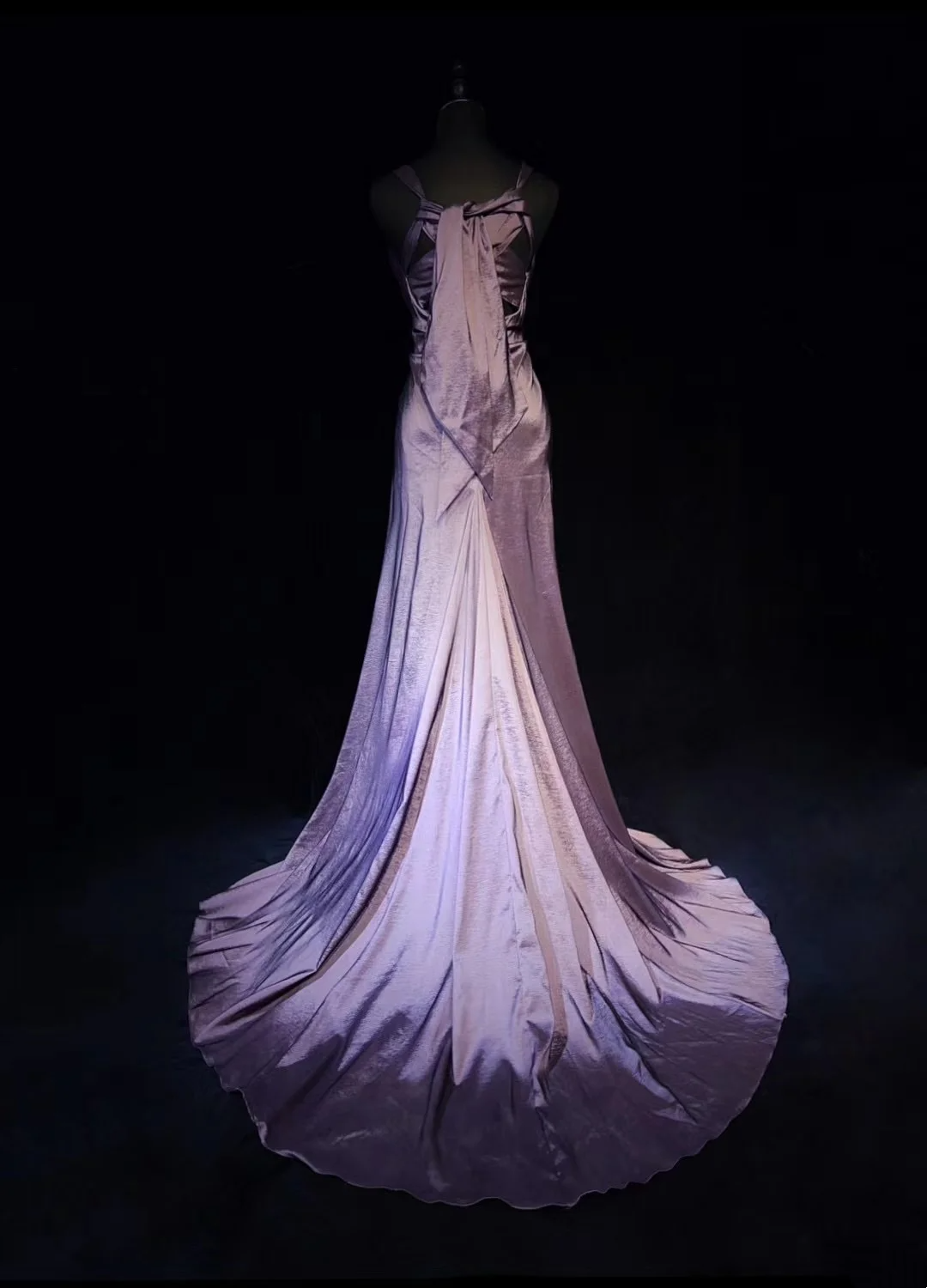 Vintage A Line V Neck Grape Sleeveless Satin Long Prom Dresses Party Dress 18th Birthday Outfits Graduation Dresses DH2652