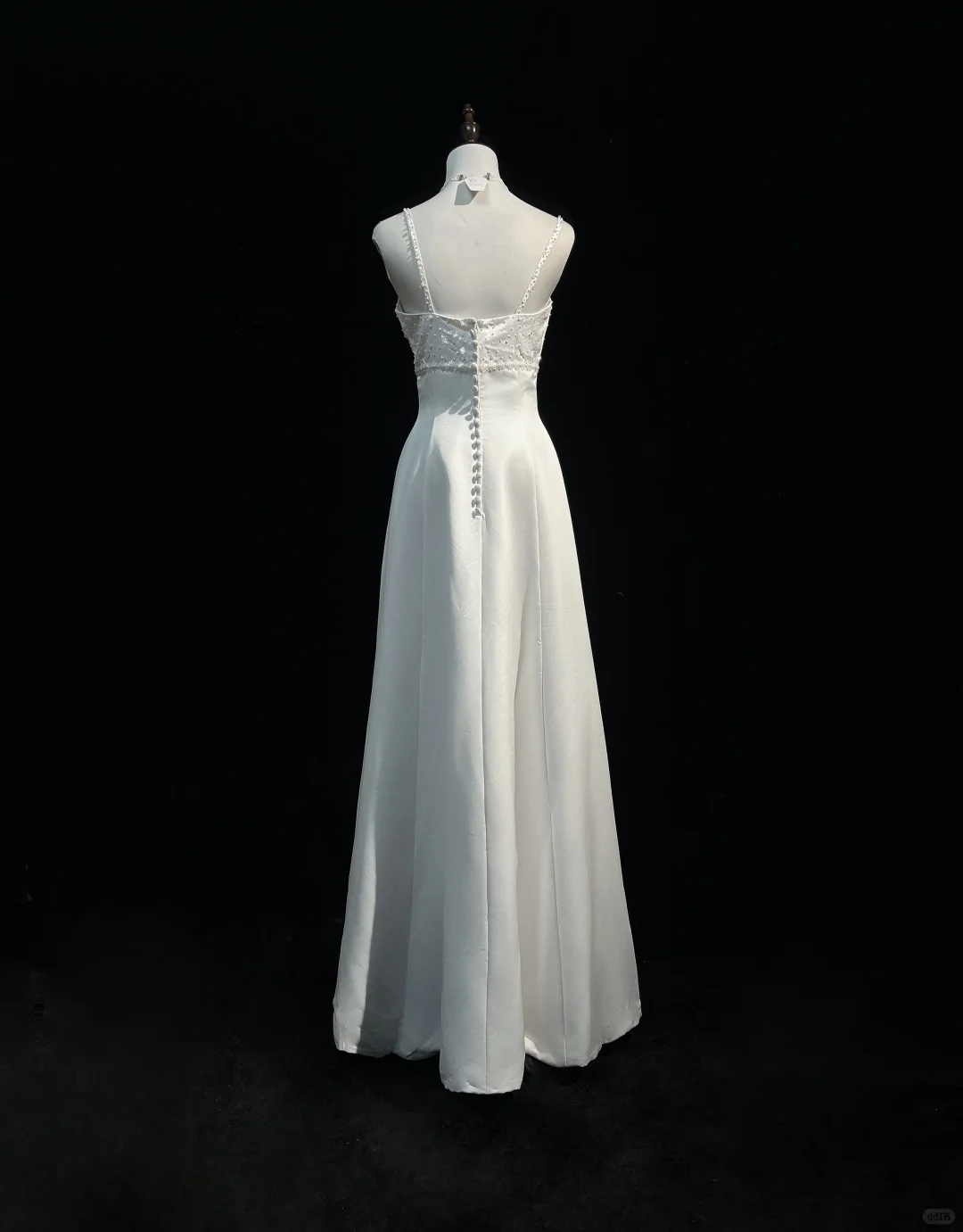 Vintage Bridal Dress A Line Spaghetti Straps Satin White Beads Long Wedding Dress Retro Wedding Dresses Modest Wedding Gowns DH2666