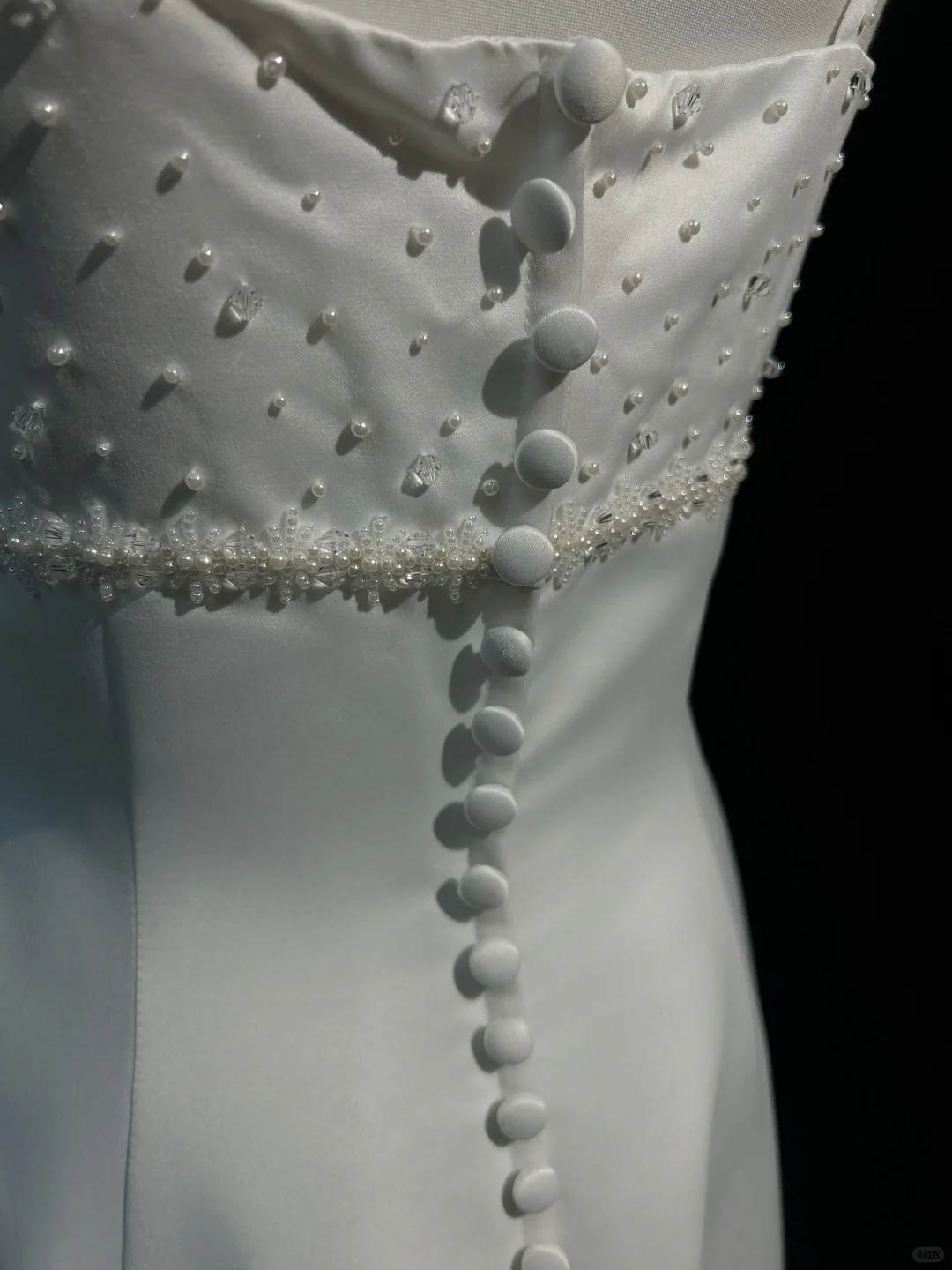 Vintage Bridal Dress A Line Spaghetti Straps Satin White Beads Long Wedding Dress Retro Wedding Dresses Modest Wedding Gowns DH2666