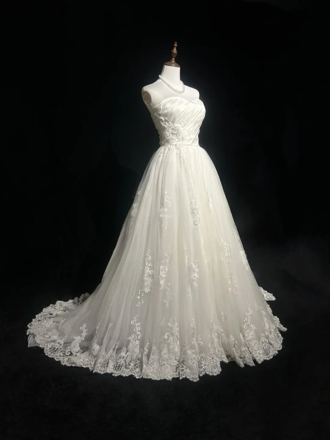Vintage Bridal Dress Ball Gown Sweetheart Lace White Long Wedding Dress Retro Wedding Dresses Modest Wedding Gowns DH2673