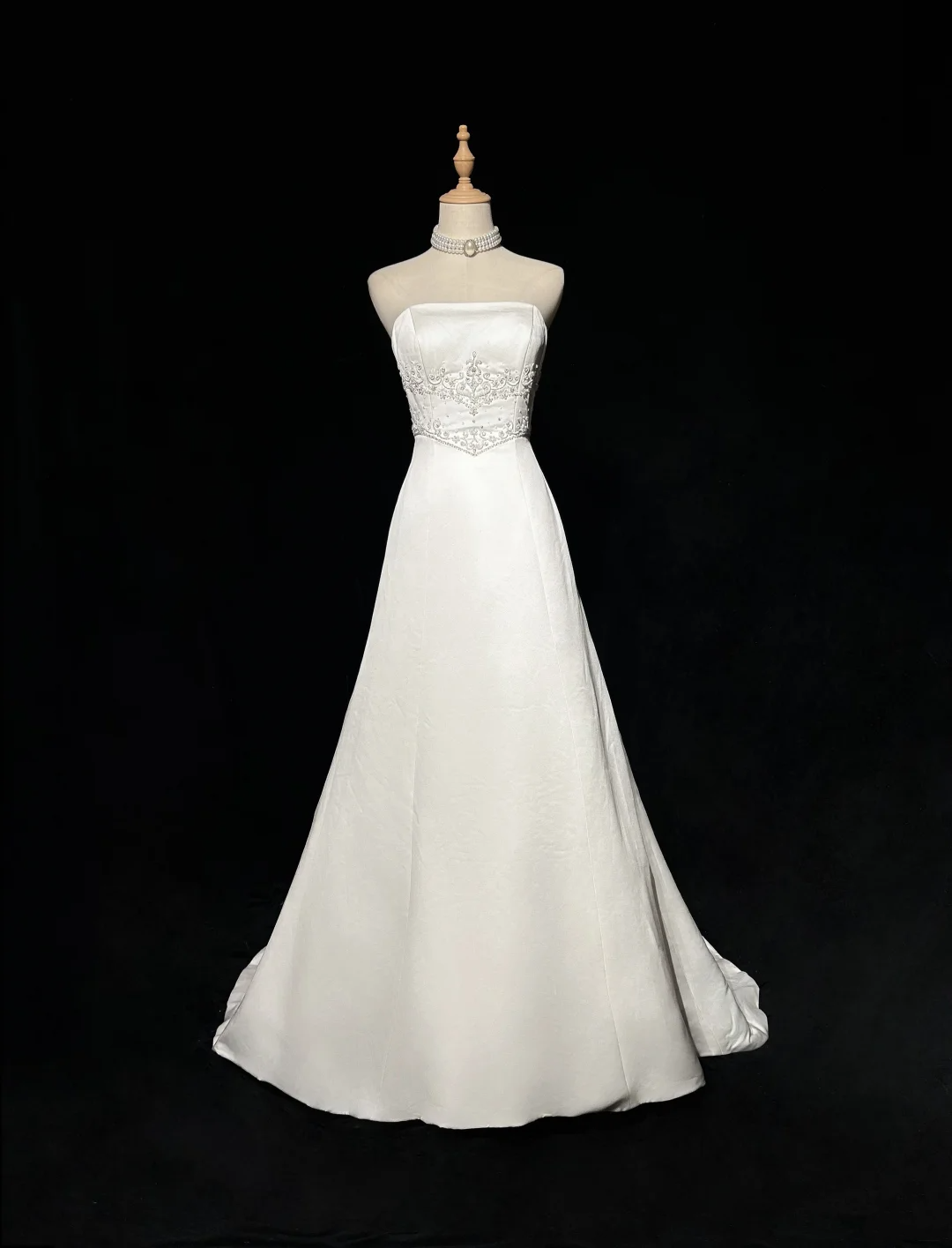 Vintage Bridal Dress A line Strapless Satin White Long Wedding Dress Retro Wedding Dresses Modest Wedding Gowns DH2677