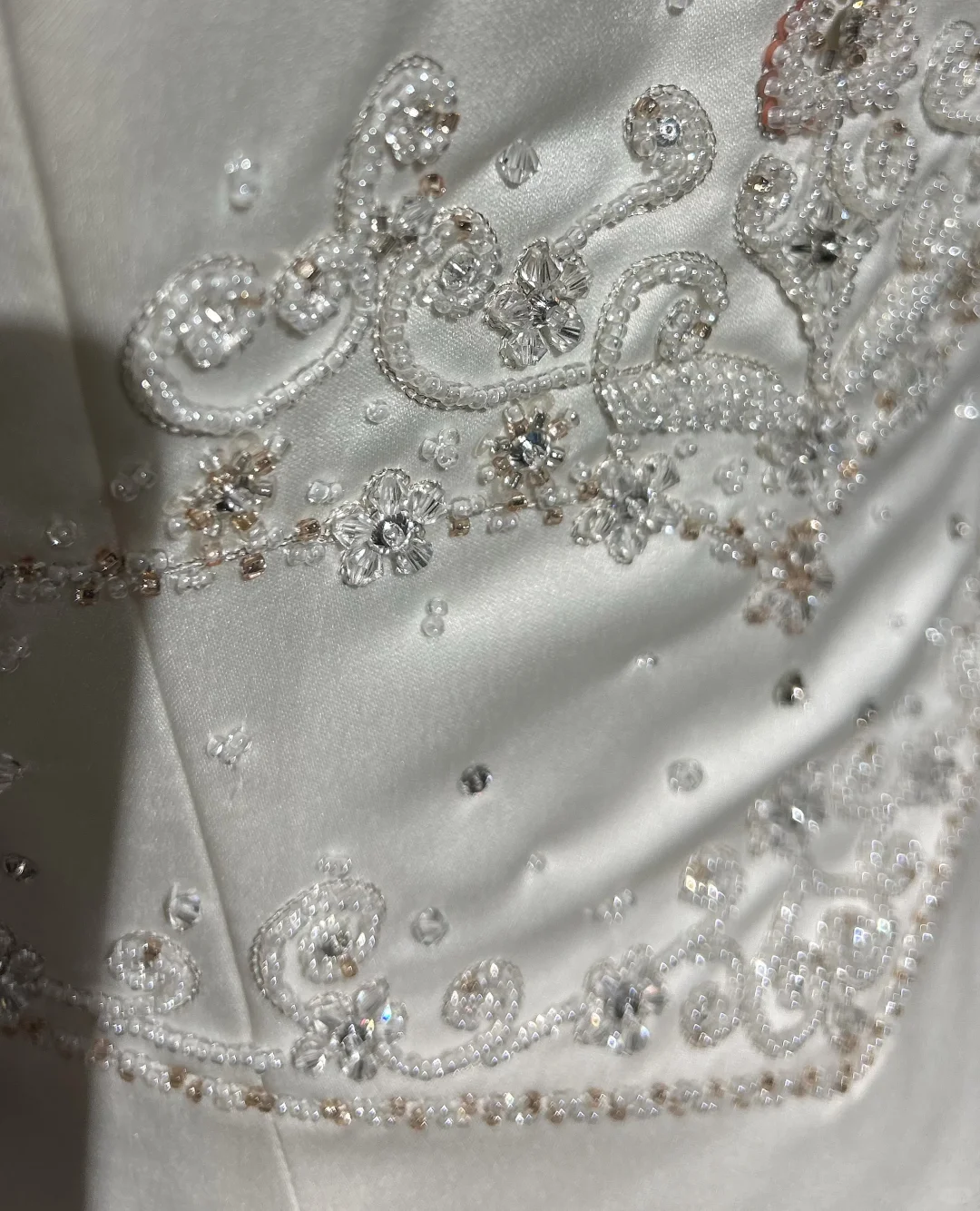 Vintage Bridal Dress A line Strapless Satin White Long Wedding Dress Retro Wedding Dresses Modest Wedding Gowns DH2677