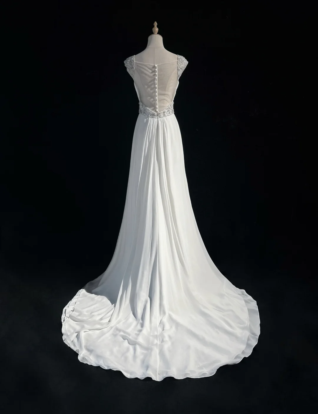 Vintage Bridal Dress A line Sweetheart Chiffon Silver Beads White Long Wedding Dress Retro Wedding Dresses Modest Wedding Gowns DH2678
