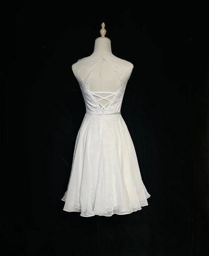 Vintage Bridal Dress A line Scoop Neck Chiffon Beads White Short Second Wedding Dress Retro Wedding Dresses Modest Wedding Gowns DH2685