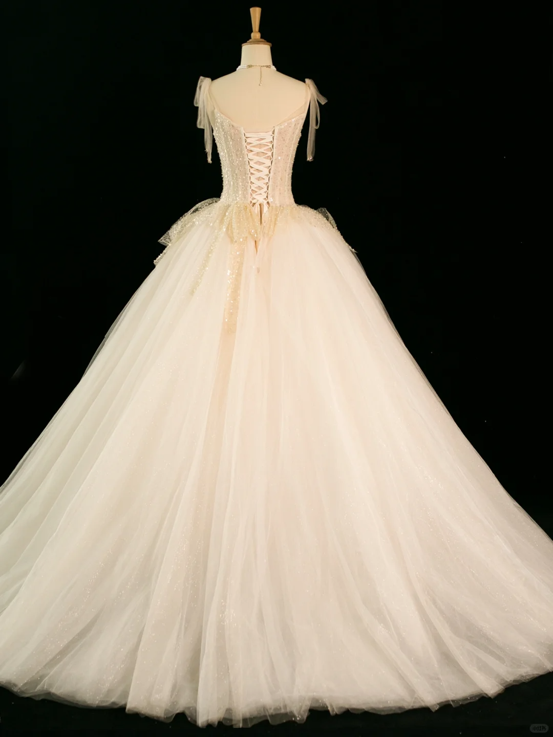 Elegant Wedding Dress Ball Gown Straps Sleeveless Ivory Tulle Summer Long Wedding Dresses Bride Dress Bridal Gowns DH356