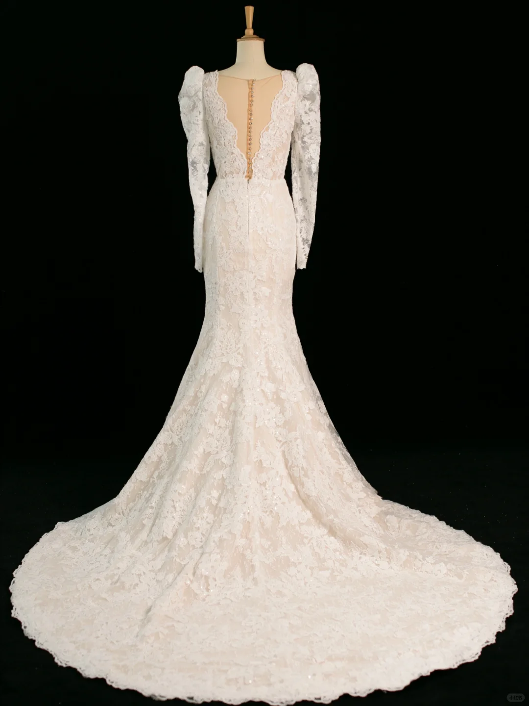 Pretty Wedding Dress Mermaid V Neck Ivory Sleeveless Lace Long Vintage Wedding Dresses Bridal Gowns Brides Gown DH357