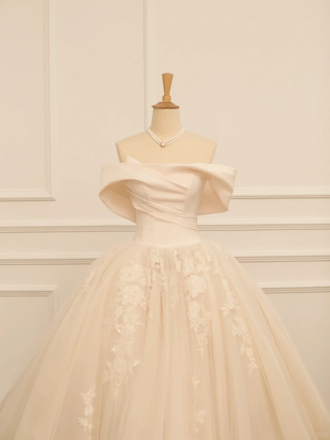 Elegant Wedding Dress Ball Gown Off The Shoulder Short Sleeves Ivory Tulle Summer Long Wedding Dresses Bride Dress Bridal Gowns DH360