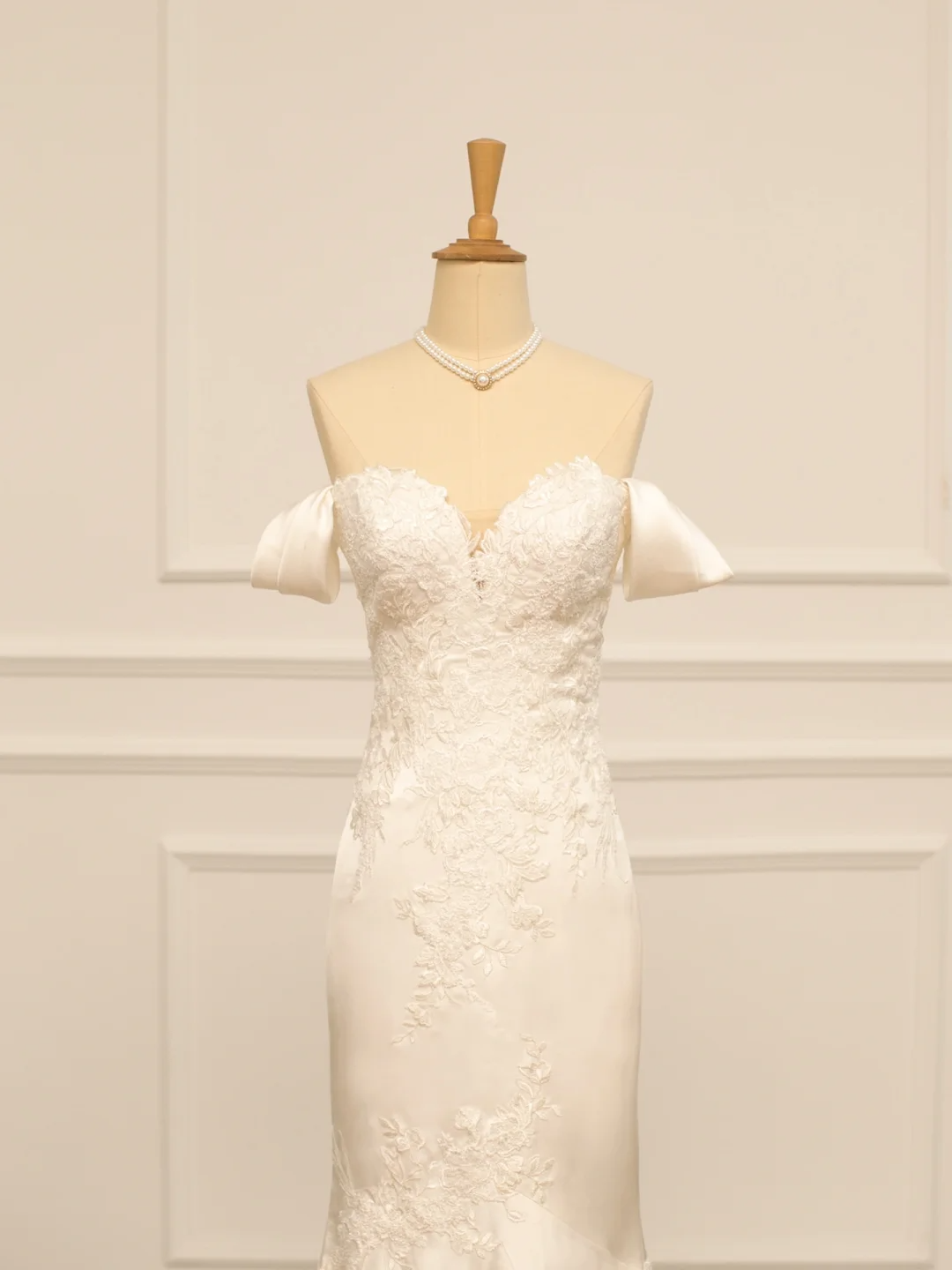 Pretty Wedding Dress Mermaid Off The Shoulder Short Sleeves Satin Long Vintage Wedding Dresses Bridal Gowns Brides Gown DH361