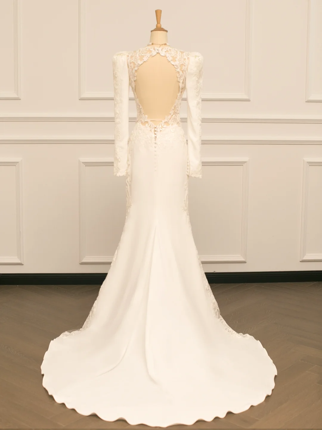 Pretty Wedding Dress Mermaid V Neck Ivory Lace Long Sleeves Backless Vintage Wedding Dresses Bridal Gowns Brides Gown DH363