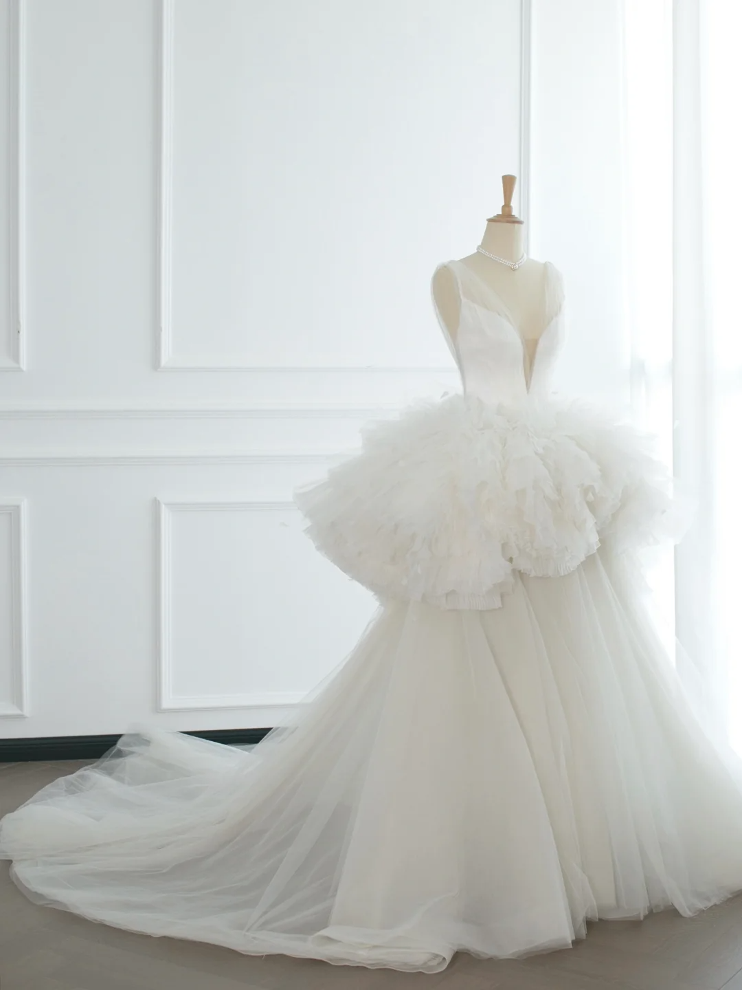 Elegant Wedding Dress Ball Gown V Neck White Tulle Summer Long Wedding Dresses Bride Dress Bridal Gowns DH367