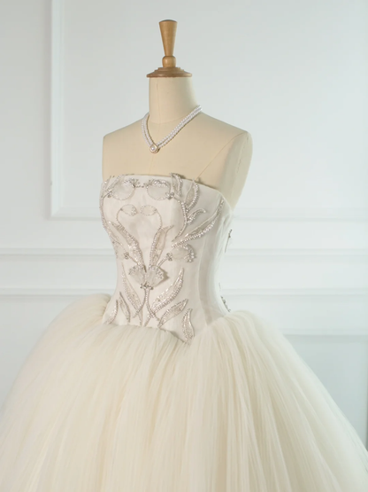 Elegant Wedding Dress Ball Gown Strapless Sleeveless White Tulle Summer Wedding Dresses Bride Dress Bridal Gowns DH371