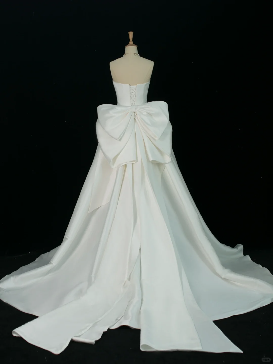 Elegant Wedding Dress Ball Gown Sweetheart Sleeveless White Satin Summer Long Wedding Dresses Bride Dress Bridal Gowns DH376