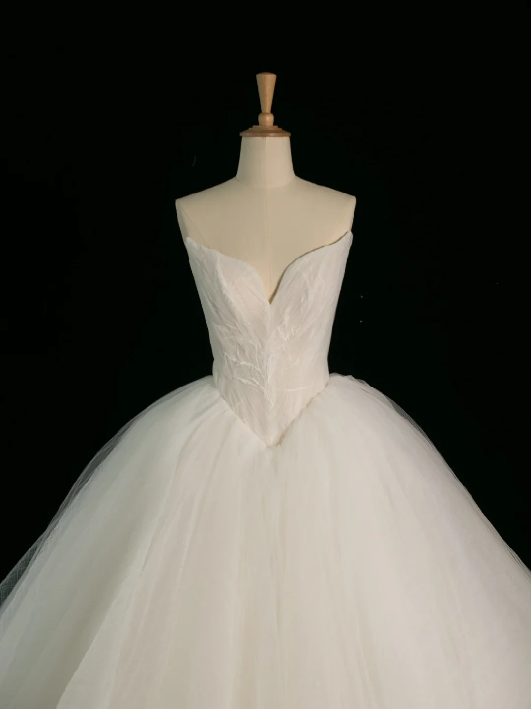 Elegant Wedding Dress Ball Gown Sweetheart Tulle Sleeveless White Summer Long Wedding Dresses Bride Dress Bridal Gowns DH384