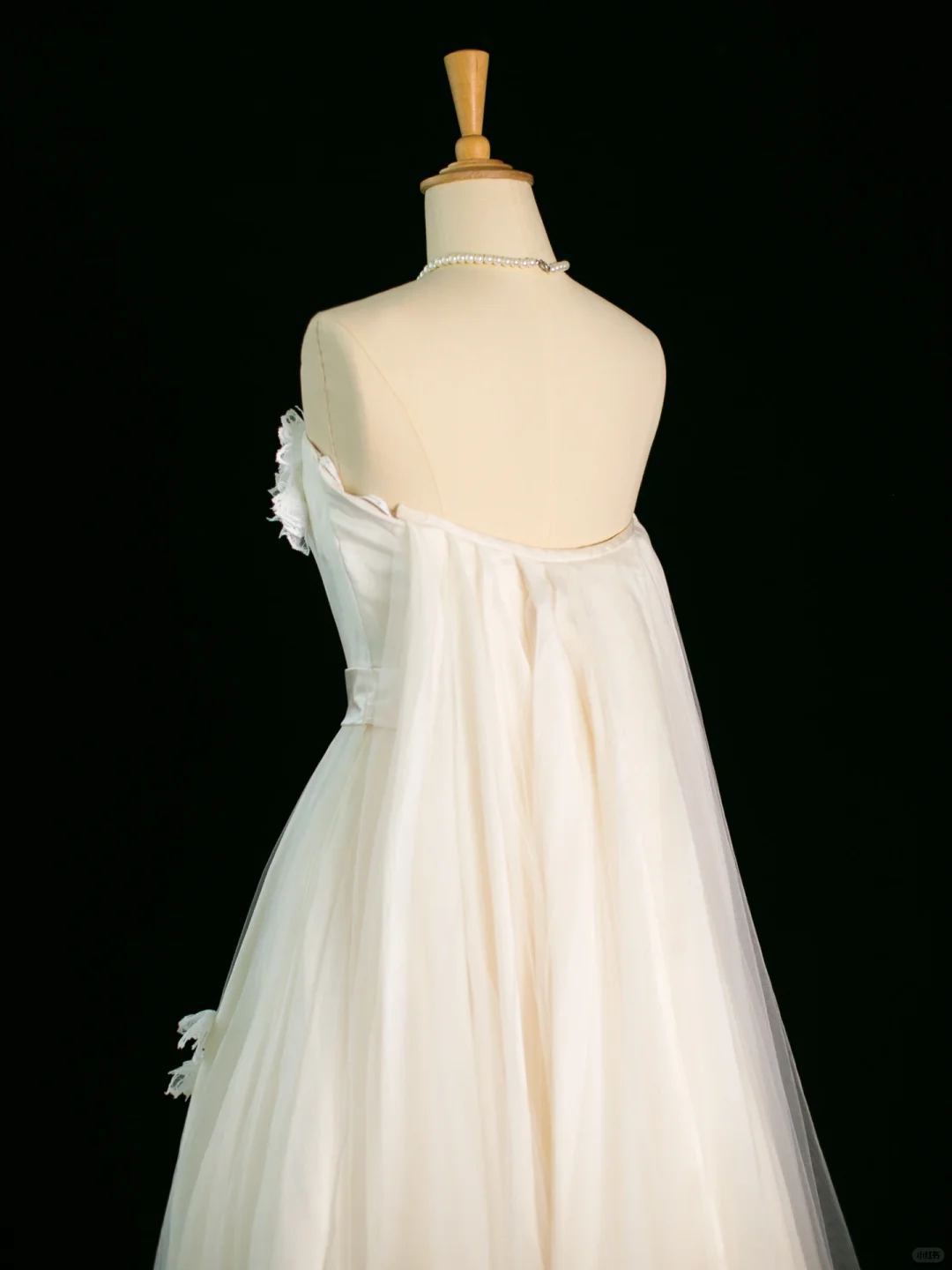 Pretty Wedding Dress A line Strapless White Tulle Long Vintage Wedding Dresses Bridal Gowns Brides Gown DH389