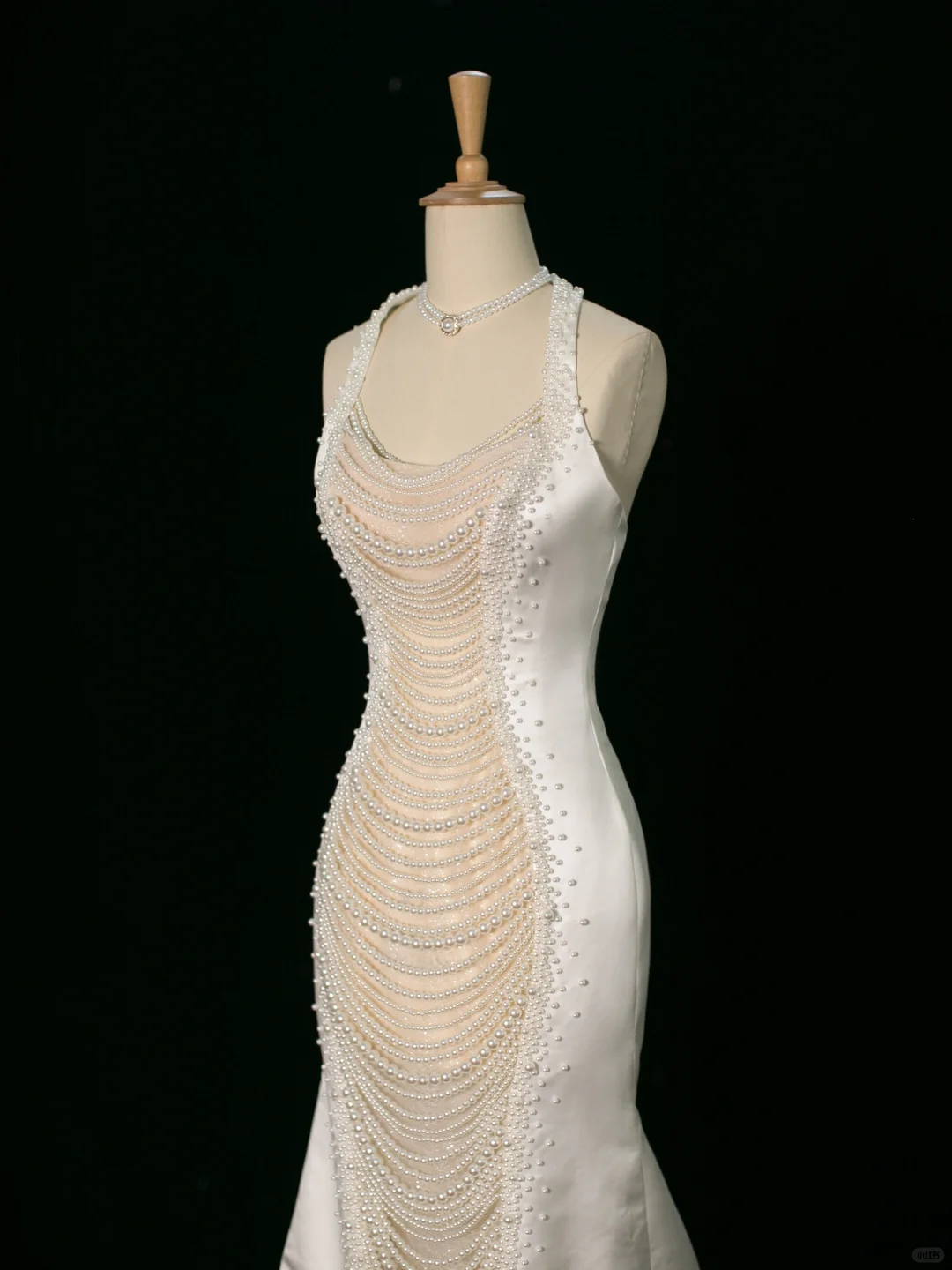 Chic Wedding Dress Mermaid Halter White Satin Sleeveless Long Vintage Wedding Dresses Bridal Gowns Brides Gown DH394