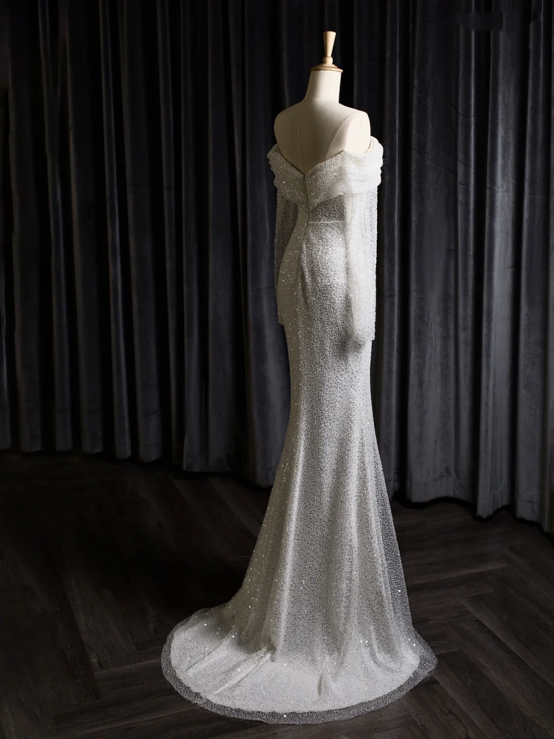 Vintage Wedding Dress Mermaid Off The Shoulder White Long Sleeves Sequin Long Wedding Dresses Bridal Gowns Brides Gown DH403