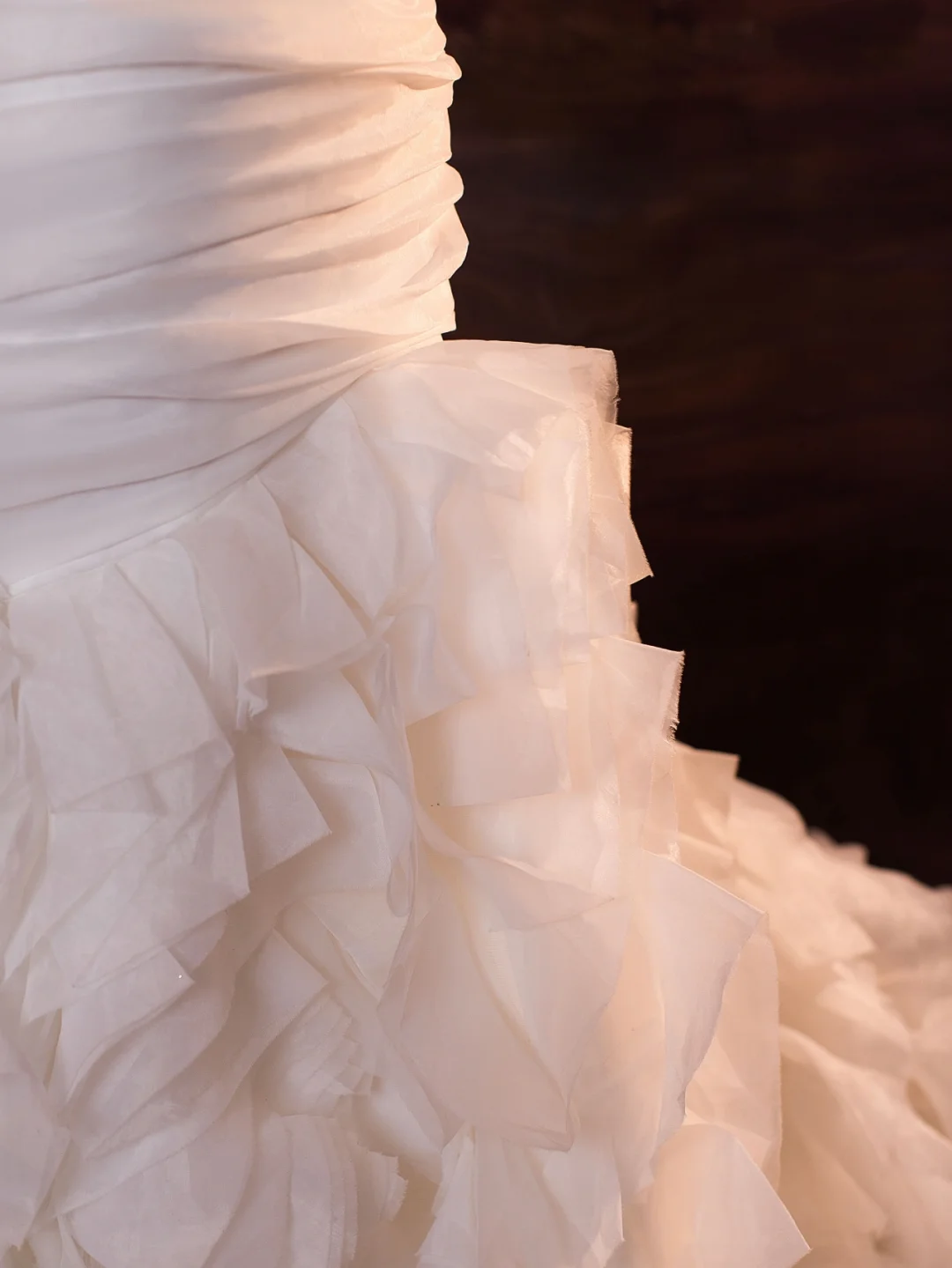 Pretty Wedding Dress Mermaid Strapless Layers Ruffles White Tulle Long Wedding Dresses Bridal Gowns Brides Gown DH406