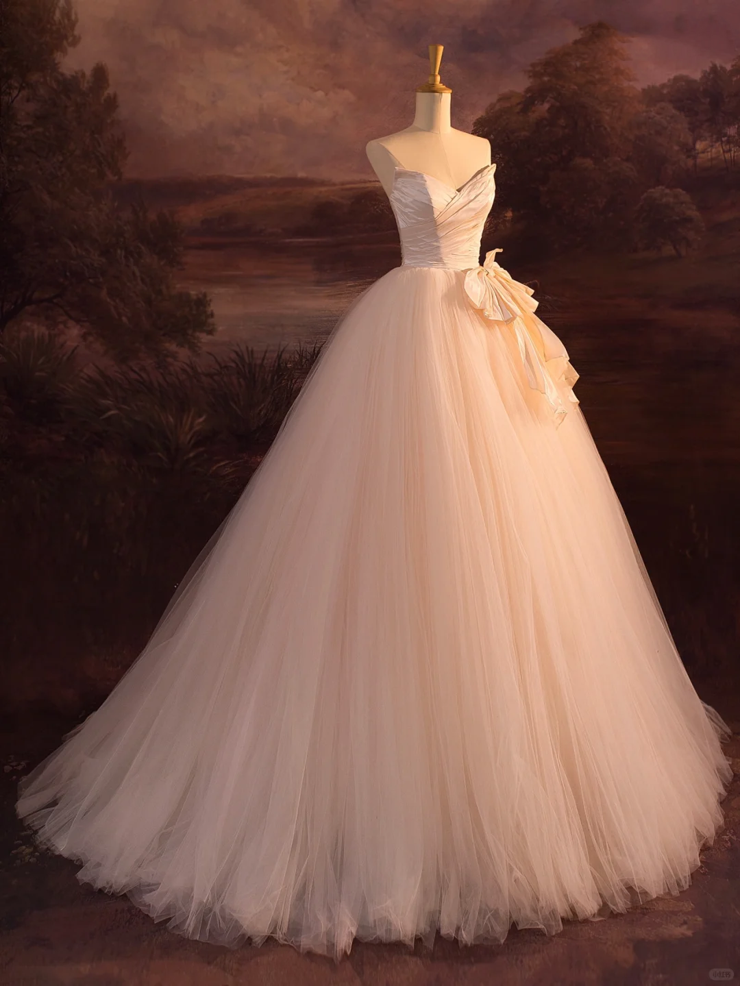 Elegant Wedding Dress Ball Gown Sweetheart Sleeveless Tulle Long Wedding Dresses Bride Dress Bridal Gowns DH408