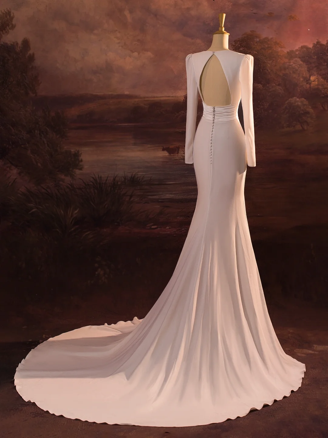 Vintage Wedding Dress Mermaid V Neck White Long Sleeves Backless Satin Long Wedding Dresses Bridal Gowns Brides Gown DH413