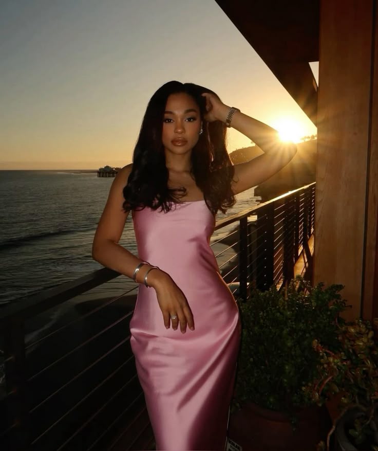 Elegant Sheath Spaghetti Straps Pink Satin Long Prom Dresses Party Dress Summer 20th Birthday Outfits 18th Birthday Dresses DH482