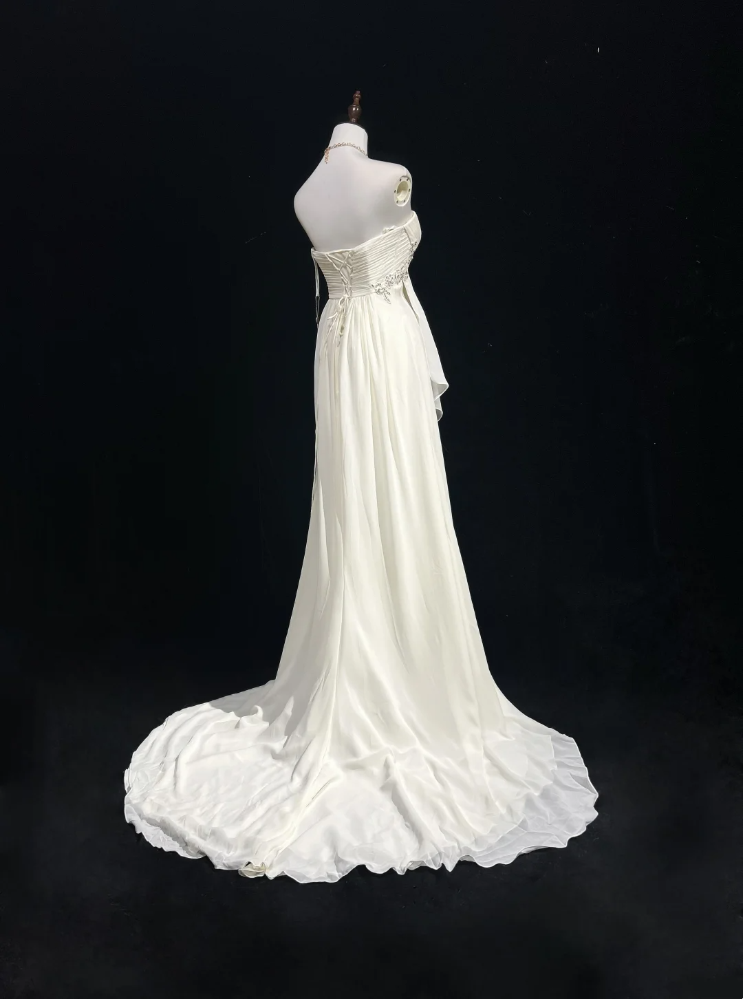 Vintage Wedding Dress A line Strapless Chiffon White Sleeveless Long Beach Wedding Dresses Bridal Gowns Brides Gown With Beads DH540