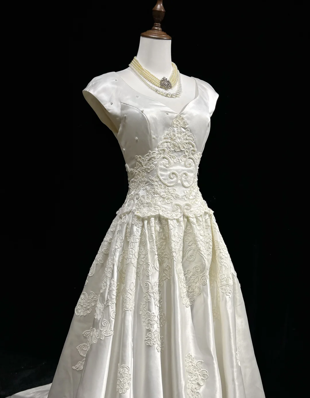 Vintage Wedding Dress 1950s 1940s Ball Gown V Neck Lace White Long Wedding Dresses Bridal Gowns Brides Gown DH541