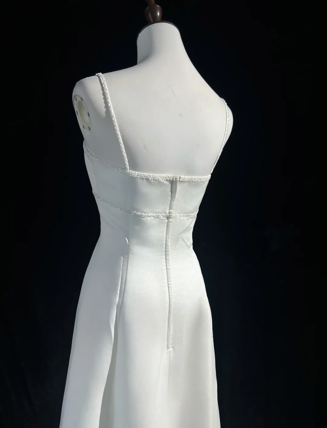 Vintage Wedding Dress 1970s A Line Spaghetti Straps Satin White Long Wedding Dresses Bridal Gowns Elegant Brides Gown DH564