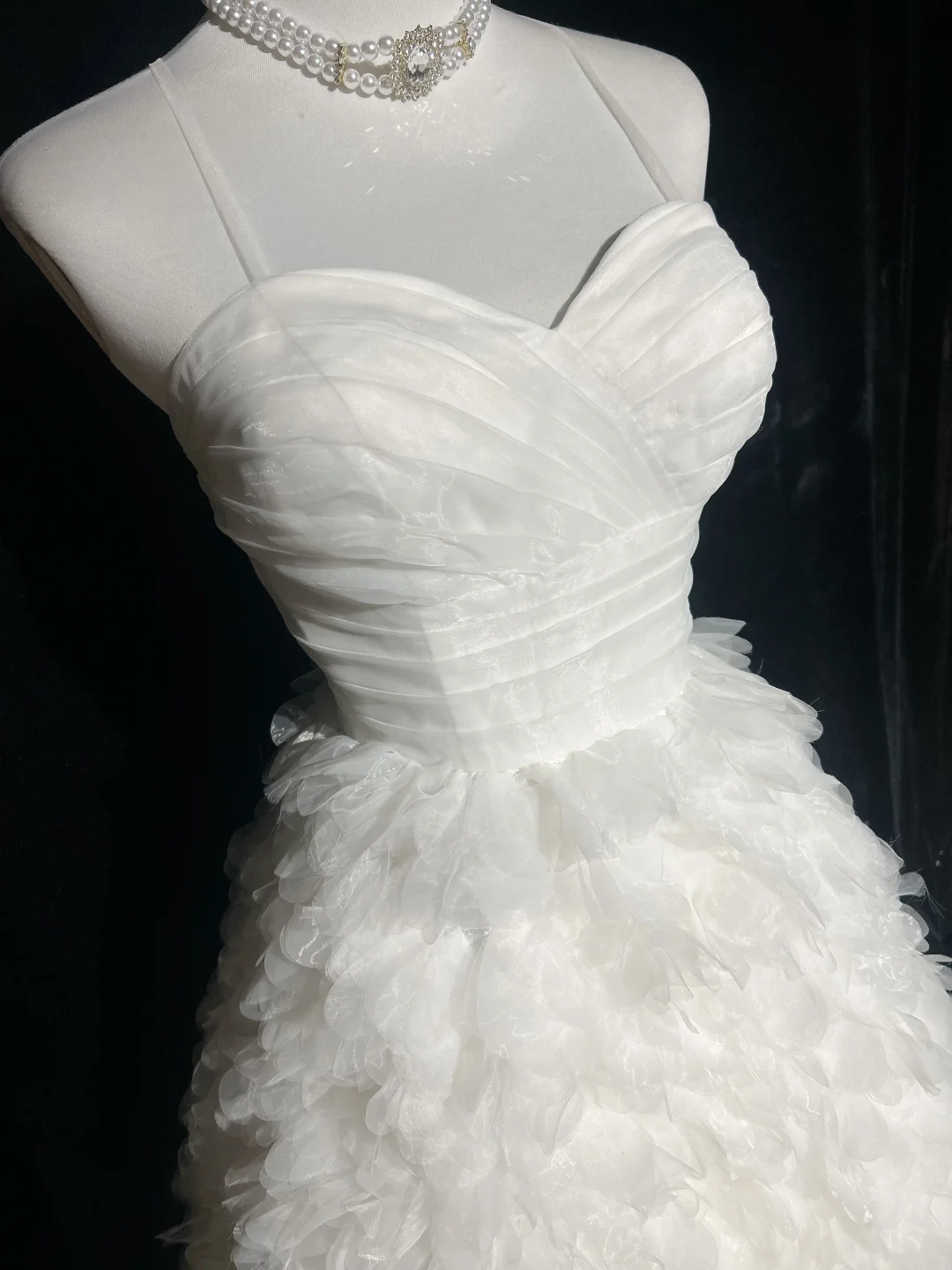 Vintage Wedding Dress 1970s Ball Gown Spaghetti Straps Tulle White Long Wedding Dresses Bridal Gowns Elegant Brides Gown DH565