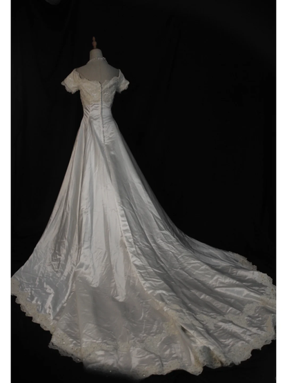 Vintage Wedding Dress 1970s Ball Gown V Neck Sleeveless Satin White Long Wedding Dresses Bridal Gowns Elegant Brides Gown DH575