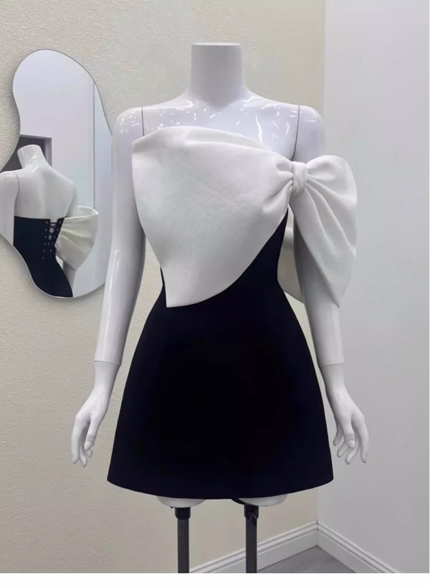 Cute A line Strapless Black Satin Mini Short Formal 8th Grade Homecoming Dresses Summer Middle School Hoco Dress Homecoming Outfits Birthday Dress DH632