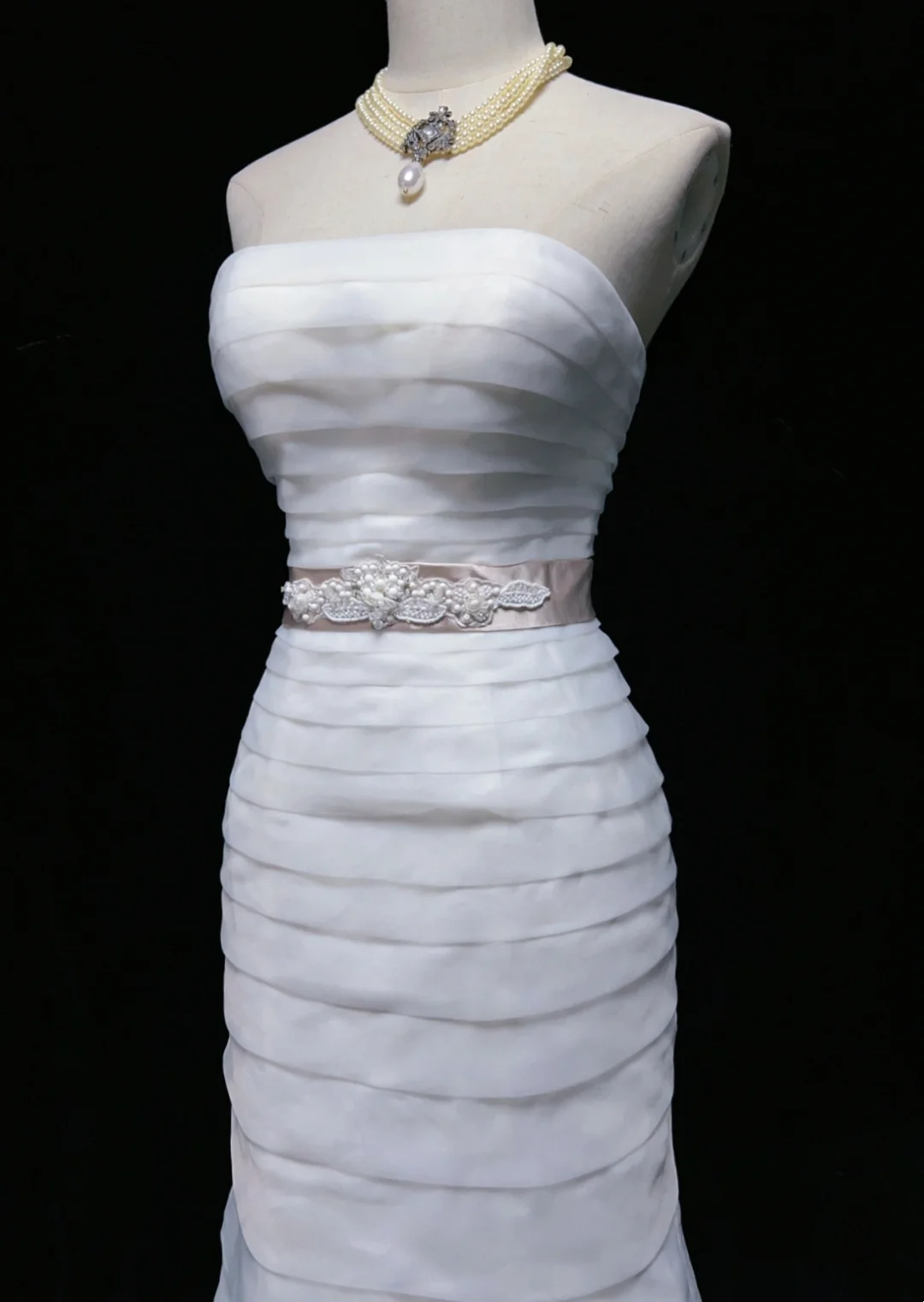 Classic Bridal Gown Mermaid Strapless Satin Long White Wedding Dresses Elegant Bridal Gowns DH645