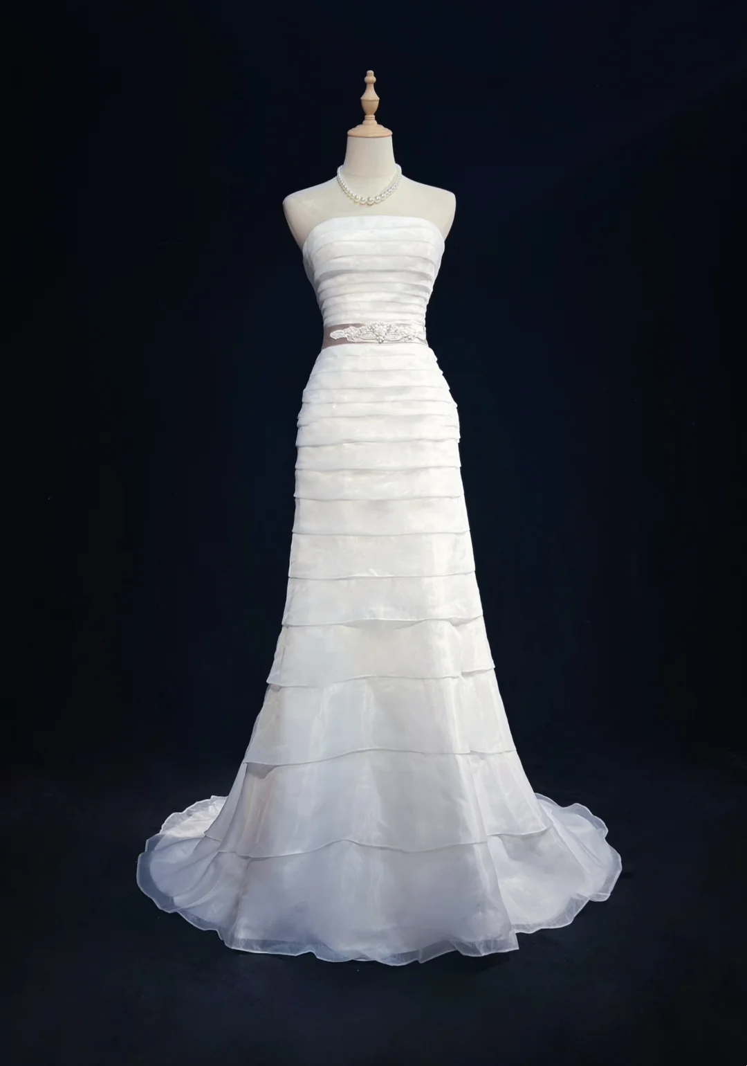 Classic Bridal Gown Mermaid Strapless Satin Long White Wedding Dresses Elegant Bridal Gowns DH645