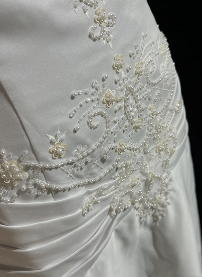 Classic Bridal Gown A line Square Neck Short Sleeves Satin White Wedding Dresses Minimalist Bridal Gowns DH648