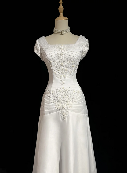 Classic Bridal Gown A line Square Neck Short Sleeves Satin White Wedding Dresses Minimalist Bridal Gowns DH648