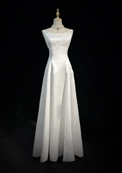 Classic Bridal Gown A line Jewel Neck Satin Long White Wedding Dresses Elegant Bridal Gowns DH649