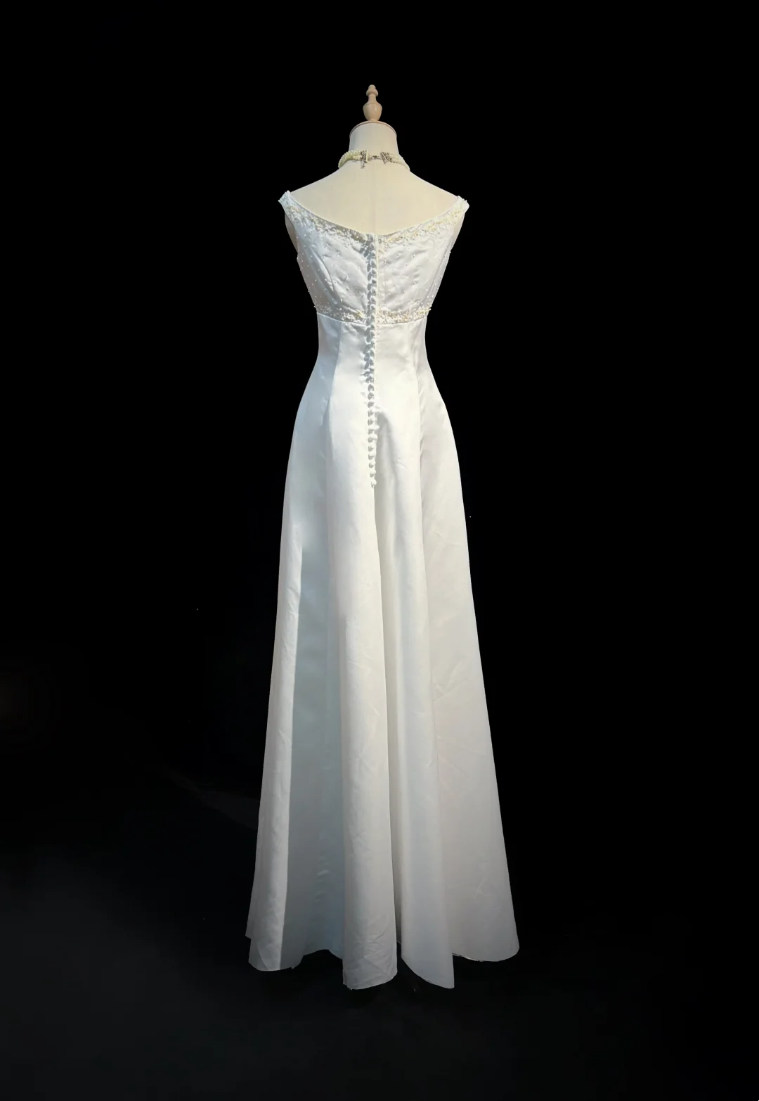 Classic Bridal Gown A line Jewel Neck Satin Long White Wedding Dresses Elegant Bridal Gowns DH649
