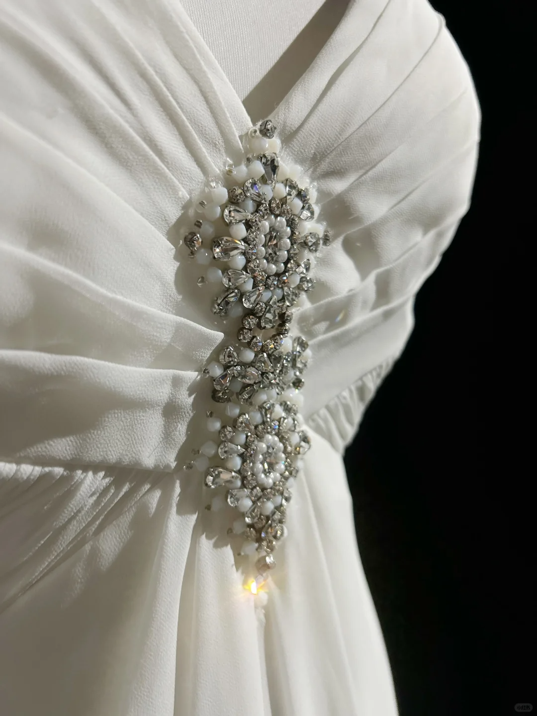 Modern A line Straps Silver Beads Chiffon Long White Backless Wedding Dresses Elegant Bridal Gowns DH657