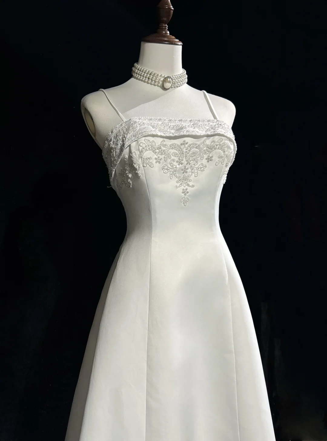 Vintage A line Spaghetti Straps White Satin Long 1940s 1950s Wedding Dresses Elegant Bridal Gowns DH659
