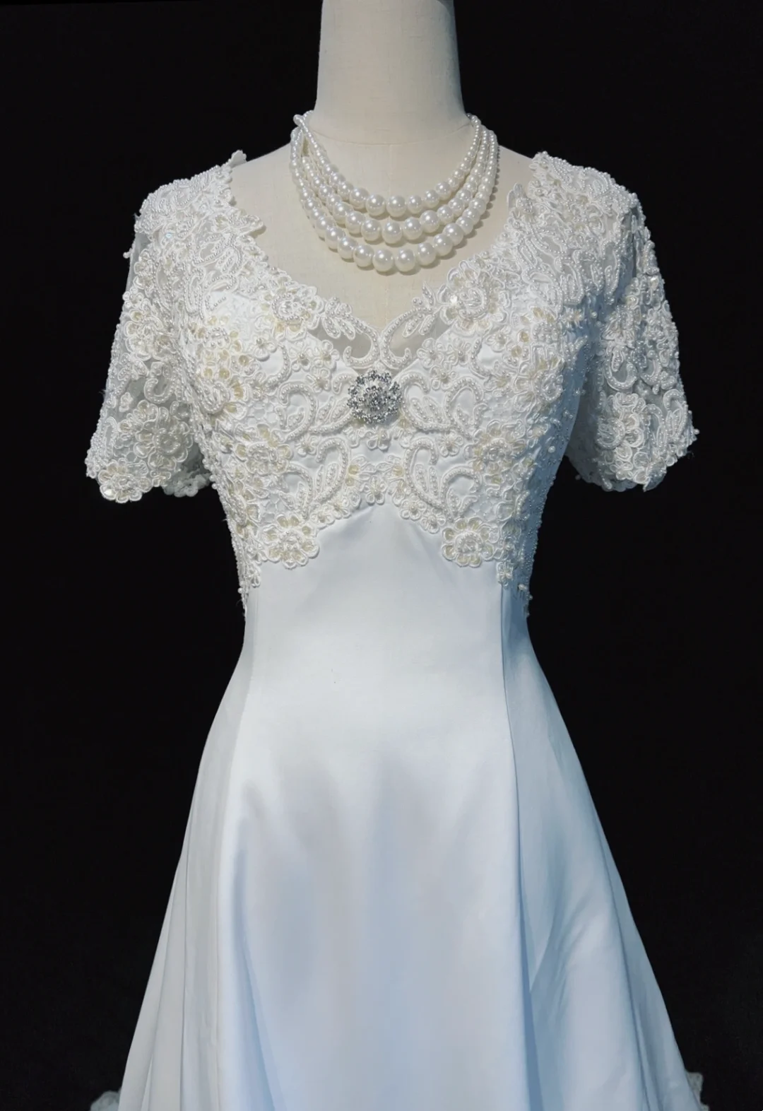 Vintage Bridal Gown 1960s Ball Gown V Neck Short Sleeves Ivory Long Summer Autumn Wedding Dresses Elegant Bridal Gowns DH670